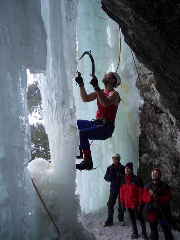Шампионатът на България по ледено катерене