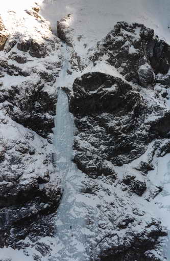 Запролети се. Време е за ледено катерене...