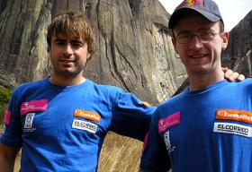 Свободно по  Eternal Flame на Транго