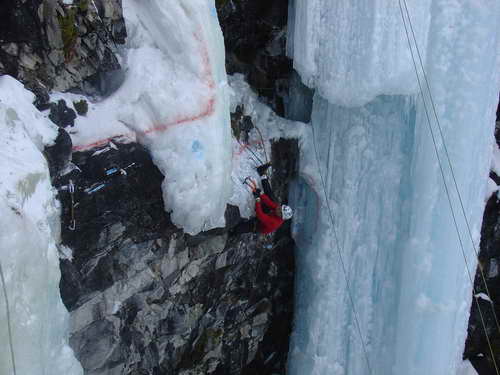 Шампионатът на България по ледено катерене