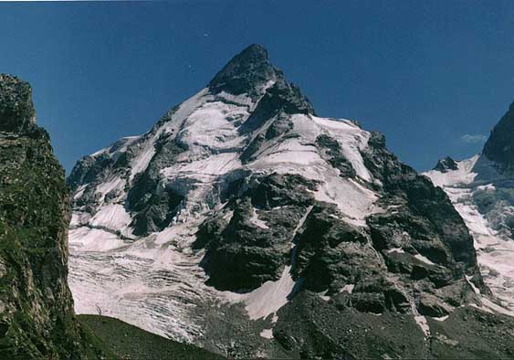 Евакуация от долината Адил-Су