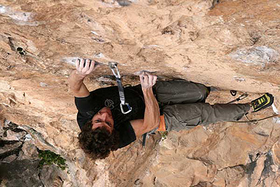 Силно начало за Усобиага в стил OS 