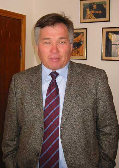 Казбек Валиев и Денис Урубко в ръководството на ФАиС РК