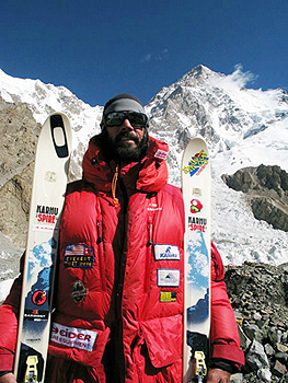 Дейв Уотсън – първи със ски по Bottleneck