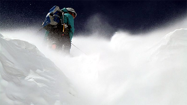 50 души стъпиха на Еверест вчера