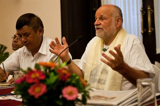 Курт Димбергер отново идва в България