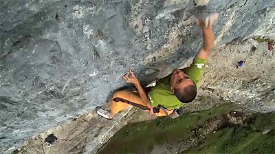 Маклюър завърши мега-проекта си “Batshadow”