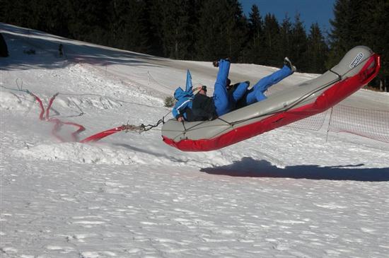 Понтони + сняг = сноурафтинг