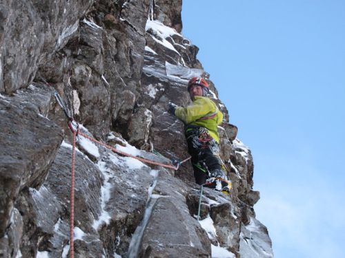 По най-дългата и най-трудната стена във Великобритания