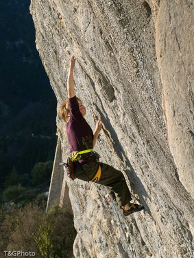 8b на 9 години