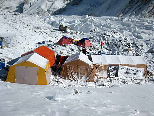 Какво става на пакистанските осемхилядници?