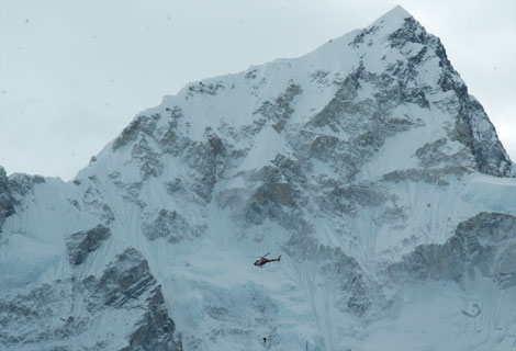 Акция от въздуха на Манаслу