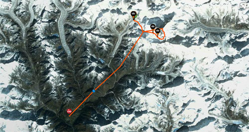 Първи полет от Еверест до Намче