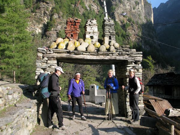 С Черния Жоро встрани от отъпканите хималайски пътеки