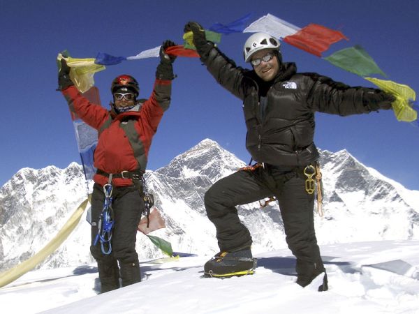 Опит за спускане със ски от Манаслу