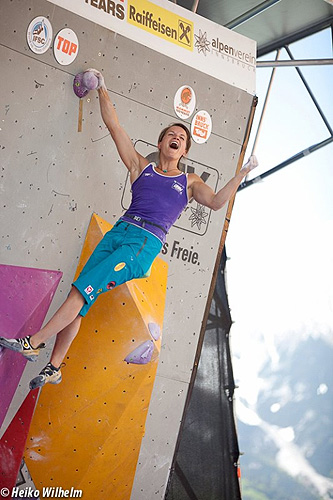 Двойна победа за Австрия и във Вейл