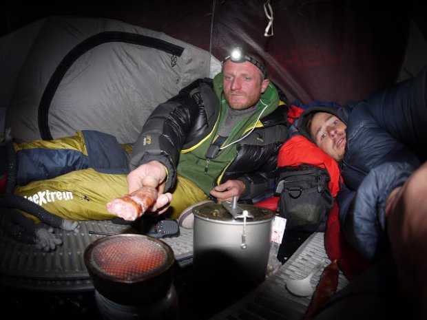 Напредък по Рупалската стена на Нанга Парбат