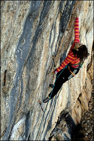 Мелиса льо Неве изкатери “Ba, ba black sheep” (8c/ c+) в Сеьоз