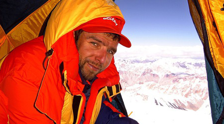 Тежък пътен инцидент с Боян Петров