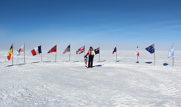Лъчезар Цоцорков стана първият българин стъпил на двата полюса на Земята