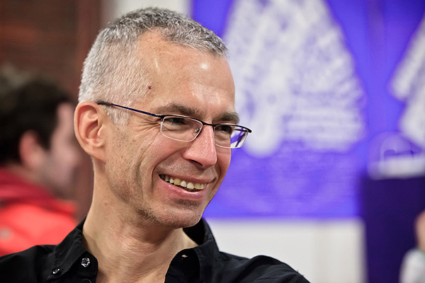 “Изкачването по стената в лек стил изглежда възможно“