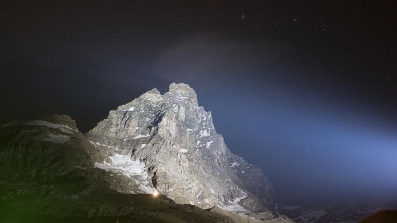 И Италианският маршрут на Матерхорн е затворен заради каменопади