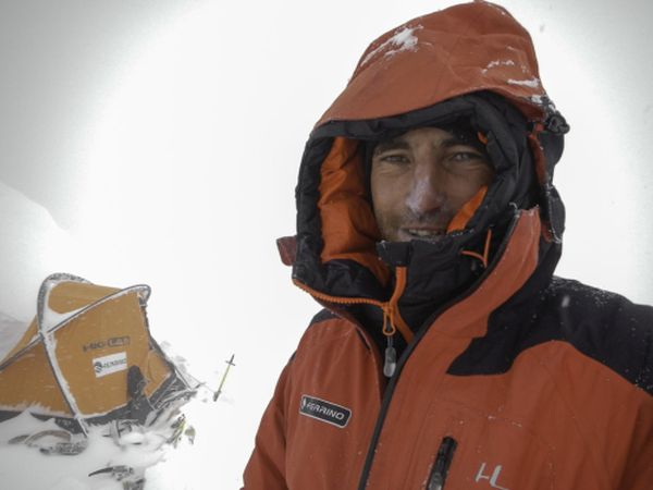 “Снежен барс” със ски