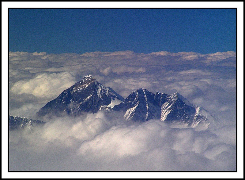 ЮИАА подкрепя ограниченията на Еверест, въведени от непалските власти