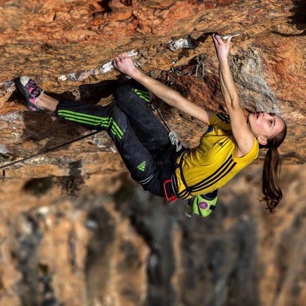 Яня Гарнбрет – безпроблемен flash по “Rollito Sharma Extension” (8c)