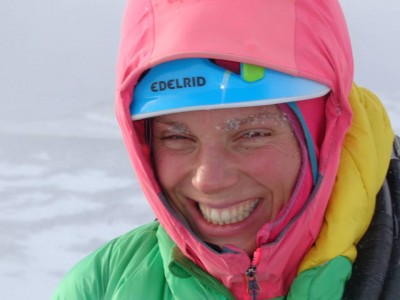 Мариане ван дер Стеен изкатери “Kamasutra” (D13+) в стил flash!