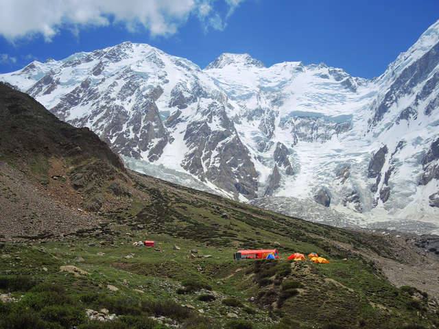 Какво става на Нанга Парбат?