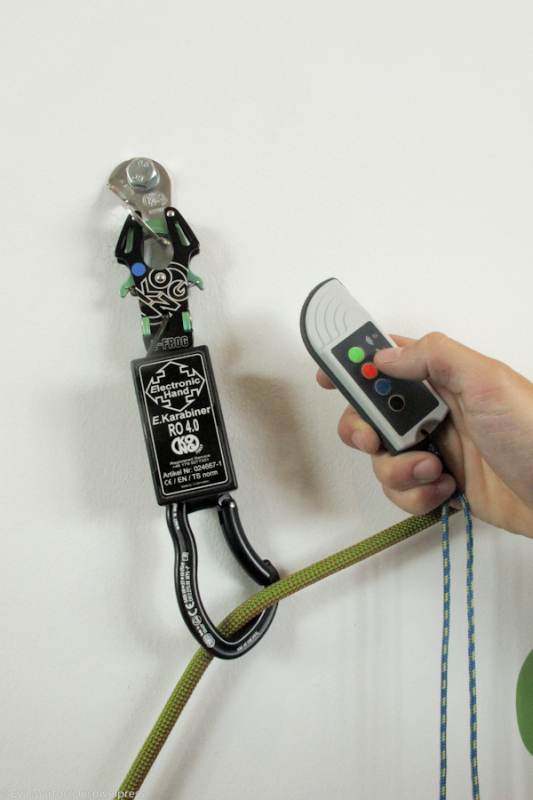 “e-Frog” – примка с дистанционно управление