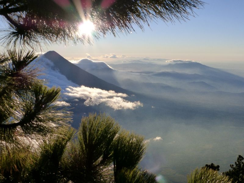 Нещастие на вулкана Акатенанго в Гватемала