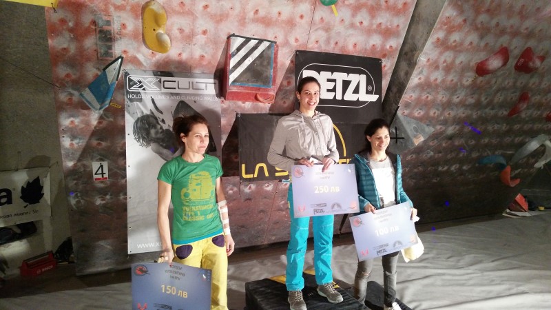 Катерачният уикенд на Стената СУ