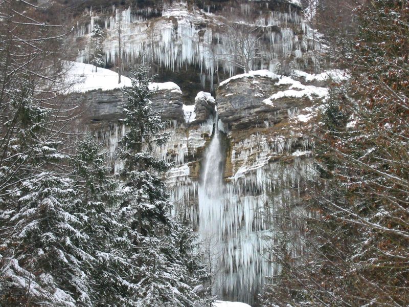 Катерене по лед в Словения с Клемен Премрл