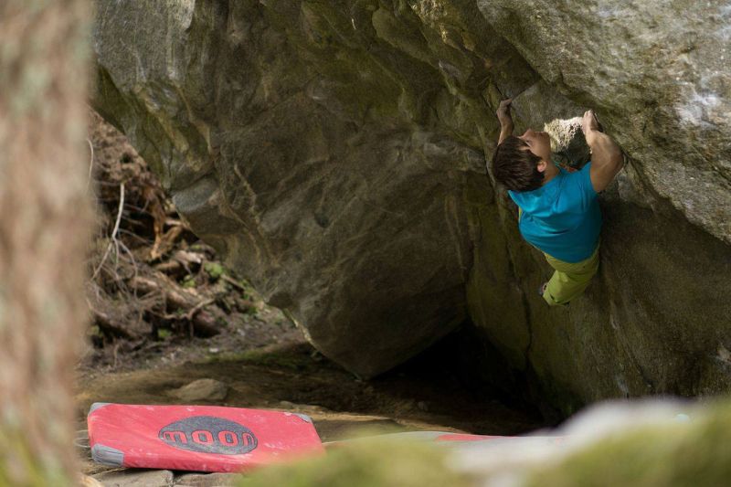 Премиерно 8С за Кристоф Раух – “Iron Knuckles” (8C)