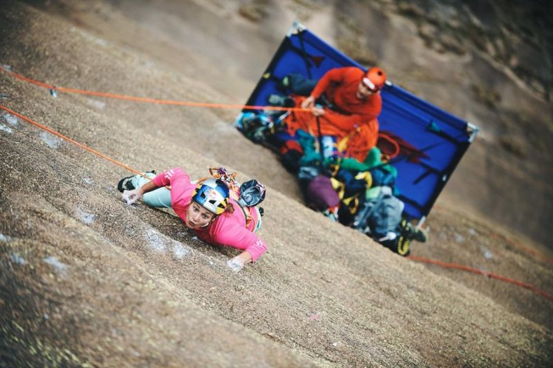 “Катерене като танц” – Саша Дижулиън и Еду Марин по “Mora Mora” (8c, 700 м)