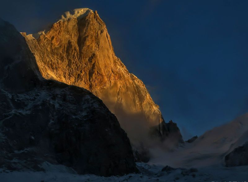 “Directa Ecuatoriana” – премиера по източната стена на Ларкия Сур