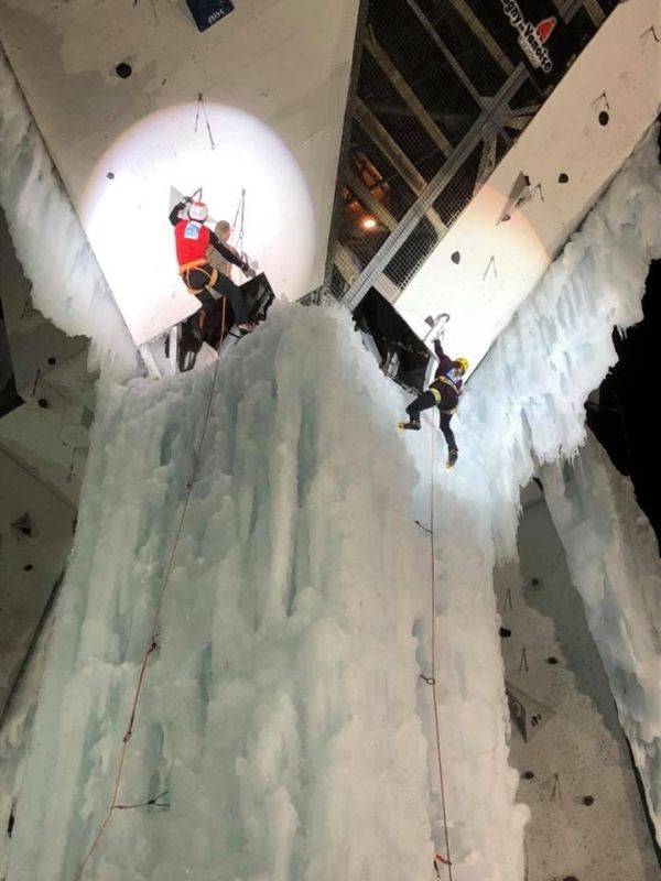 Изпробвана бе нова формула на състезанията за катерене по лед