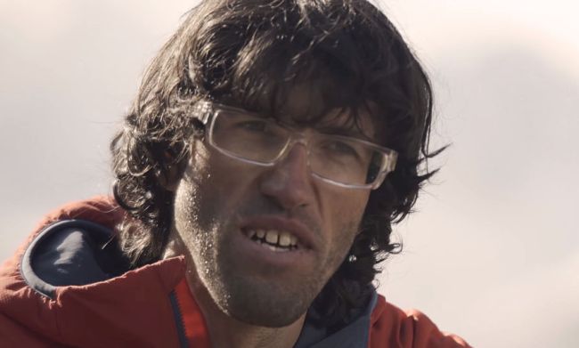 Хансйорг Ауер планира соло по западната стена на Западния връх на Лупгхар Шар