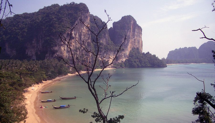 Презентация: Тайланд - да катериш с маймуните!