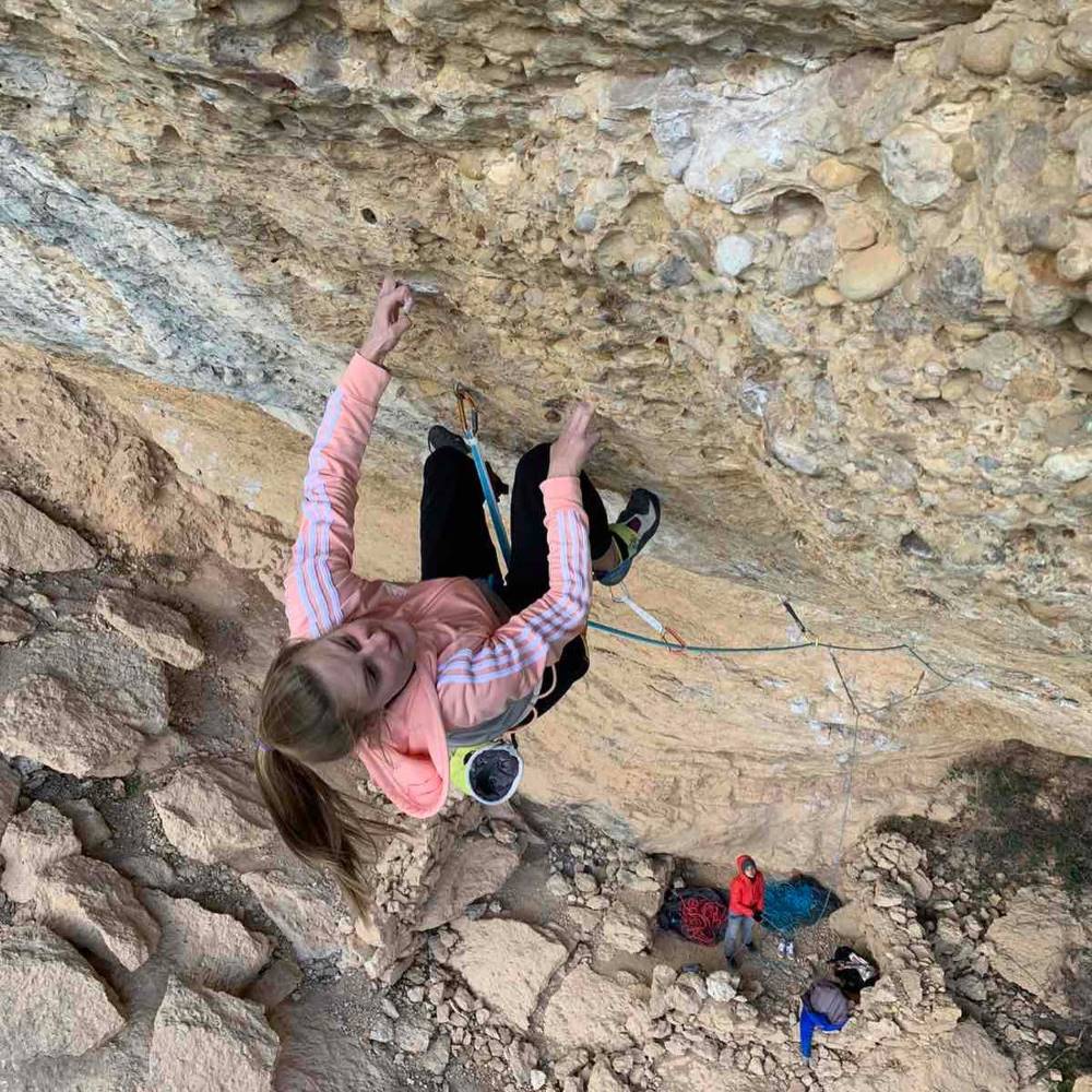 Първо 9a за Алекс Тоткова!