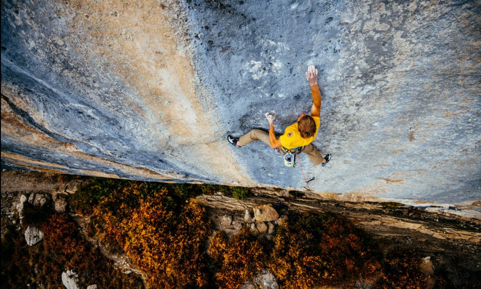 Алекс Мегос с второ 9с в историята
