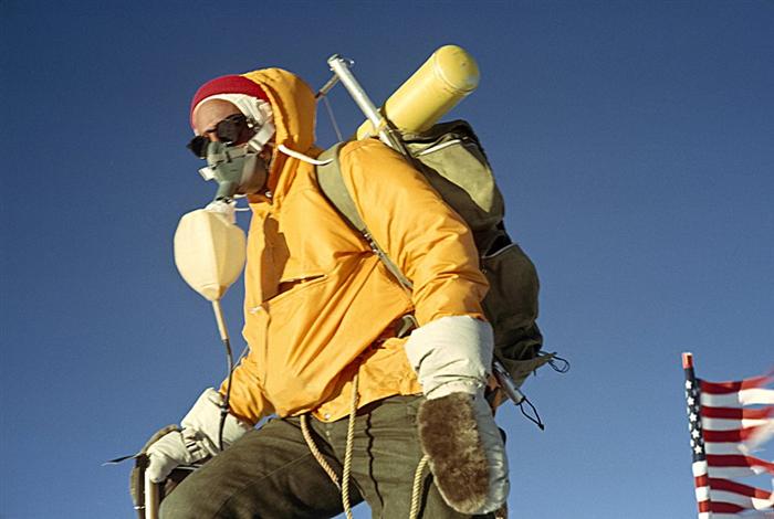 Почина легендарният Том Хорнбайн