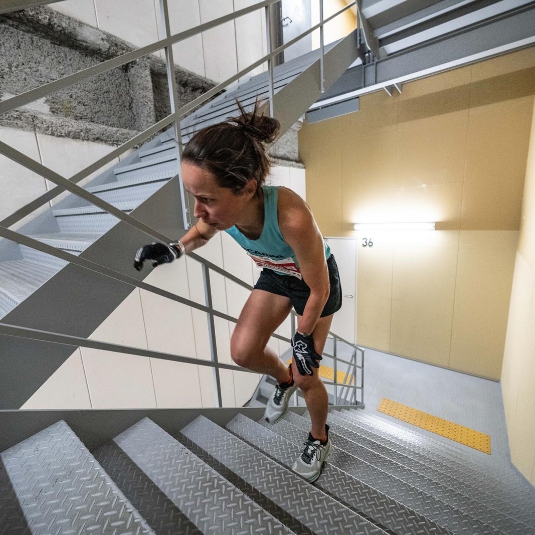 На скорост по стълби - Антония Григорова