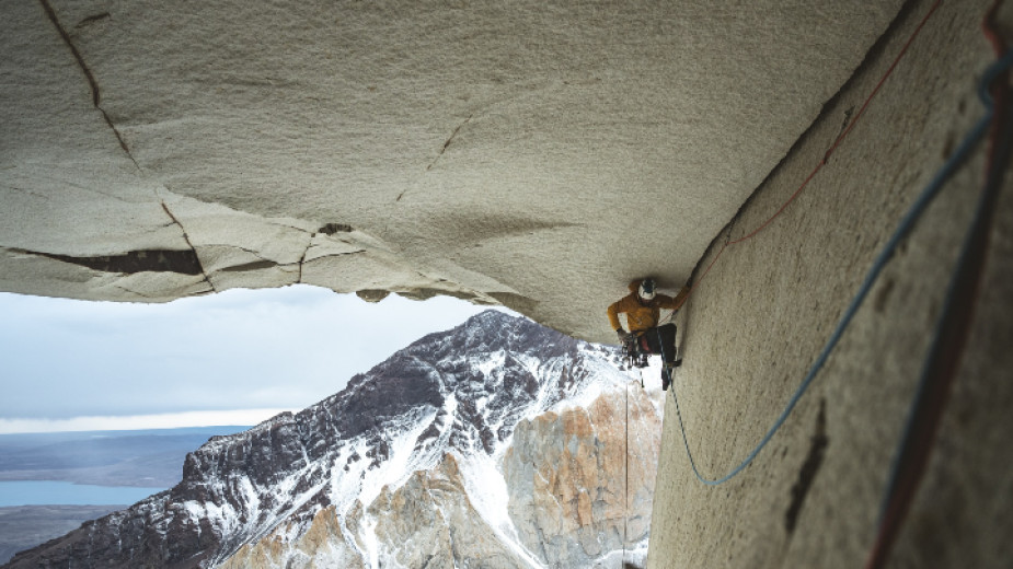 Първо свободно изкачване на Riders on the Storm в Патагония