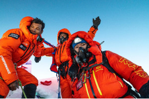 Карлос Сория с осемхилядник на 86 години