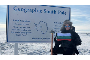 Мариета Георгиева стъпи на Южния полюс със ски